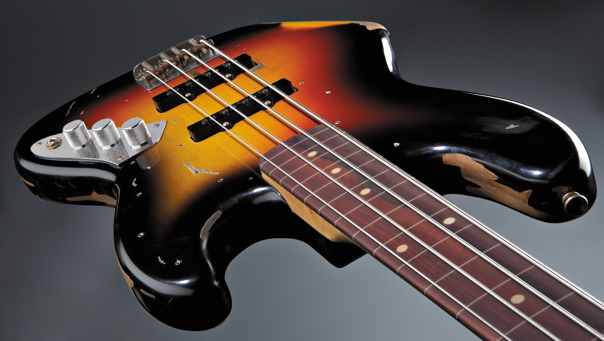 Jaco Pastorius Tribute Fretless Jazz Bass® Custom Shop Electric Basses