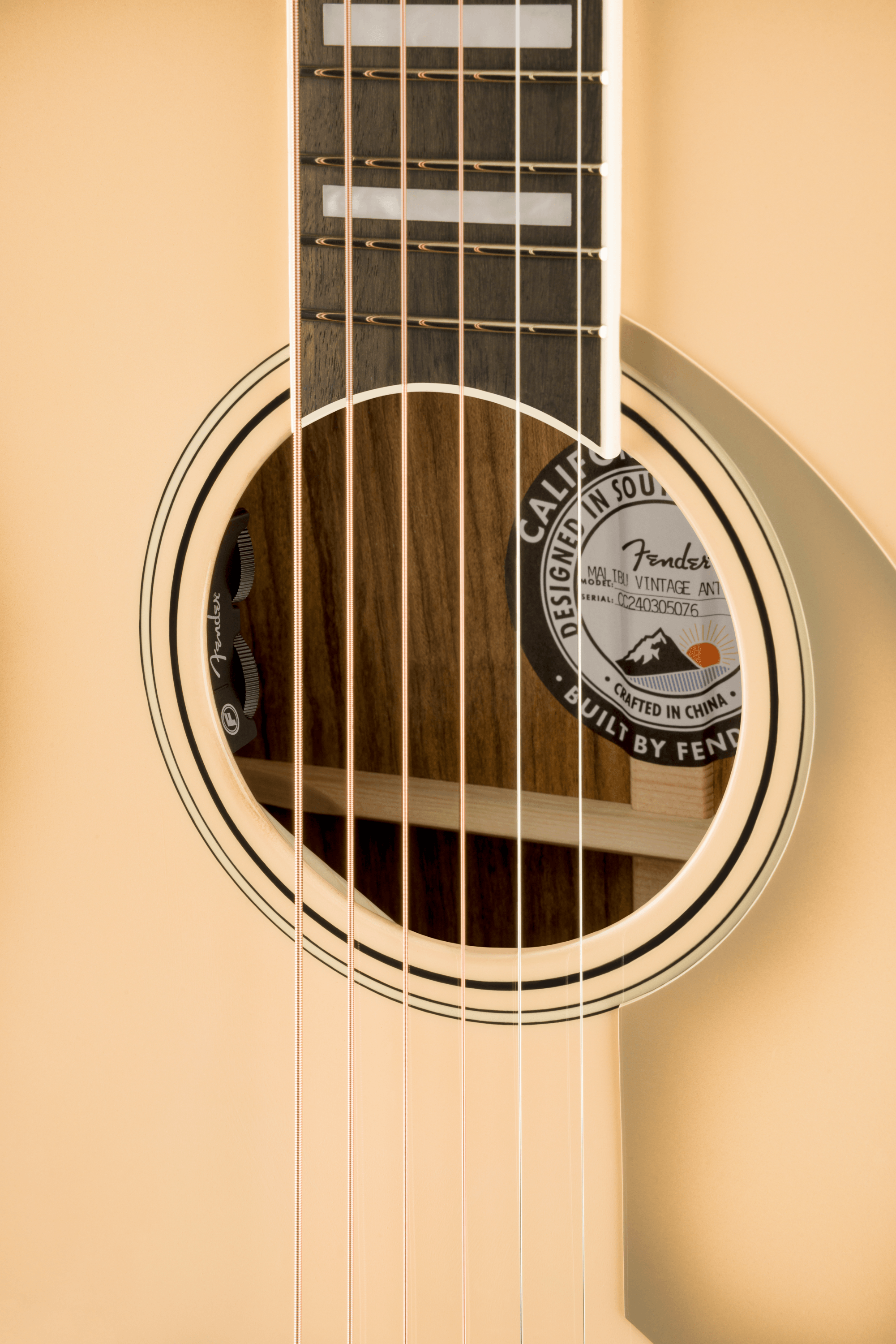Limited Edition Classic Vibe™ '70s Telecaster® Custom, Maple