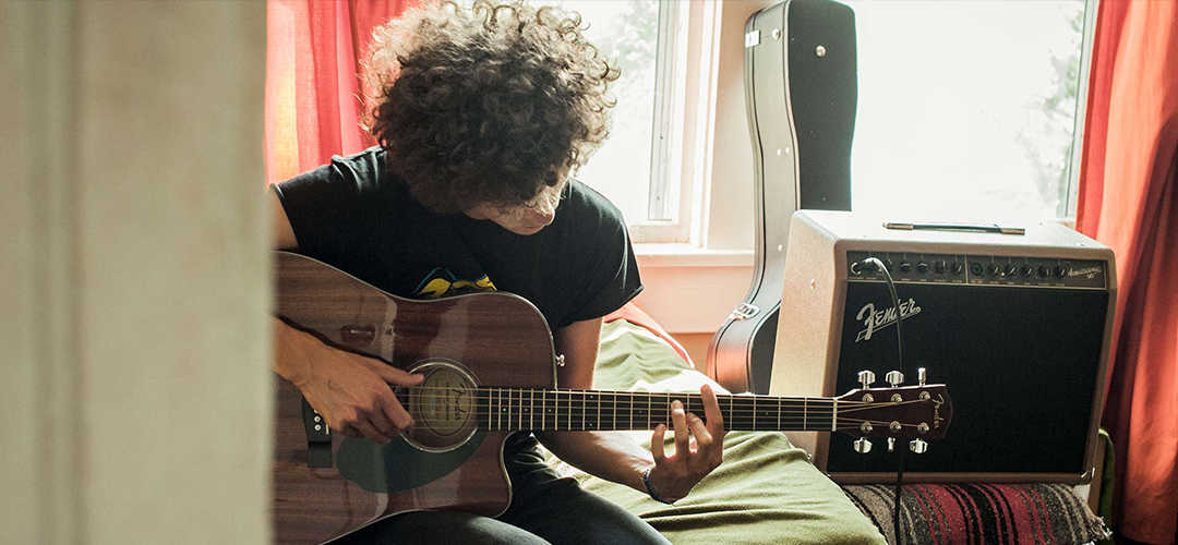 5-beginner-tips-learning-play-guitar